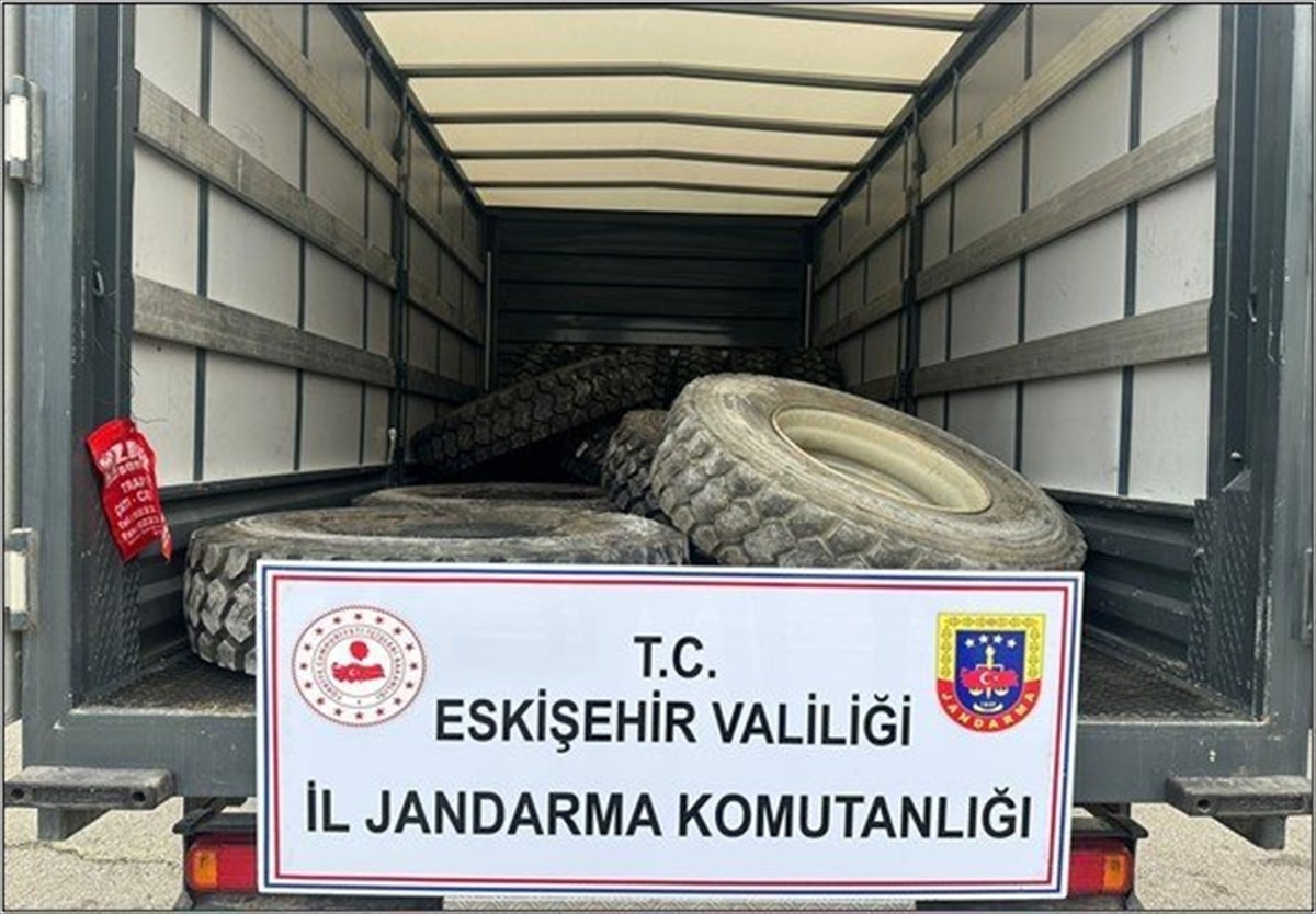 Eskişehir\'de Kamyon Lastiği ve Kablosu Çalan Hırsız Yakalandı