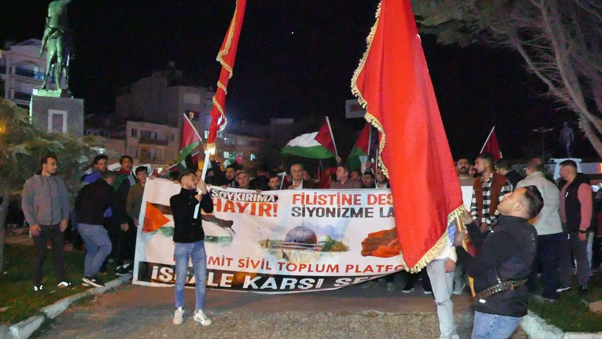 İsrail\'in Filistin\'e gerçekleştirdiği saldırılar Balıkesir\'de protesto edildi