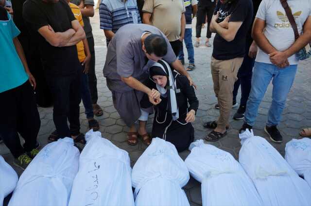 İsrail'in Gazze'ye düzenlediği saldırılarda ölü sayısı 4 bin 137 oldu İsrail'in Gazze'ye düzenlediği saldırılarda ölü sayısı 4 bin 137 oldu