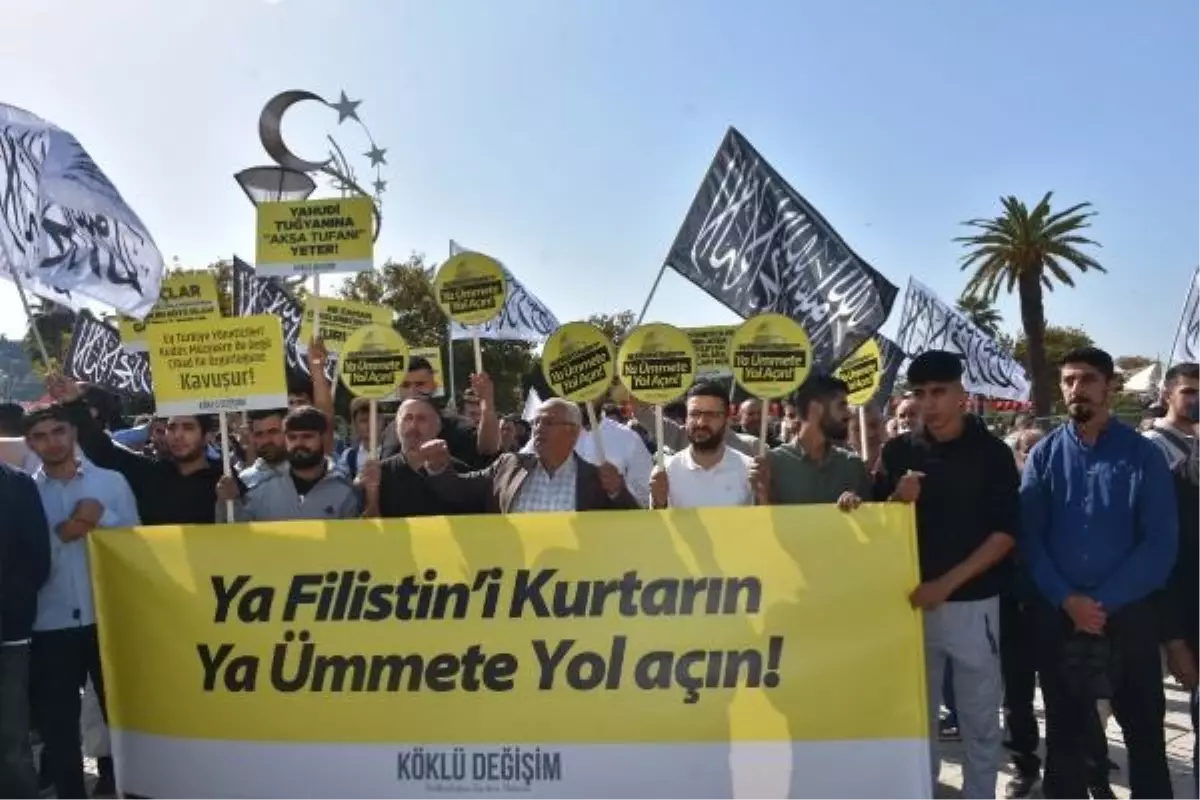 İzmir\'de İsrail\'in Filistin\'e yönelik saldırıları protesto edildi
