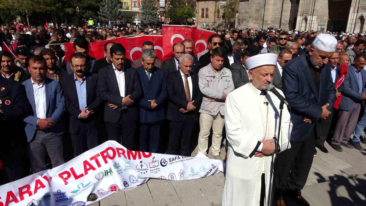 Karaman ve Aksaray\'da İsrail saldırılarına tepki