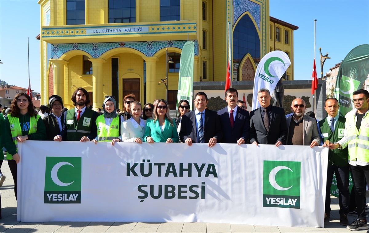Kütahya\'da Gençler Bağımlılığa Karşı Yürüdü