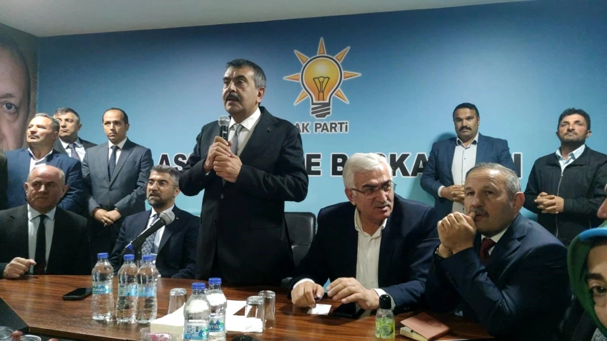 Milli Eğitim Bakanı Yusuf Tekin Aşkale\'de Gezi ve Temaslarda Bulundu