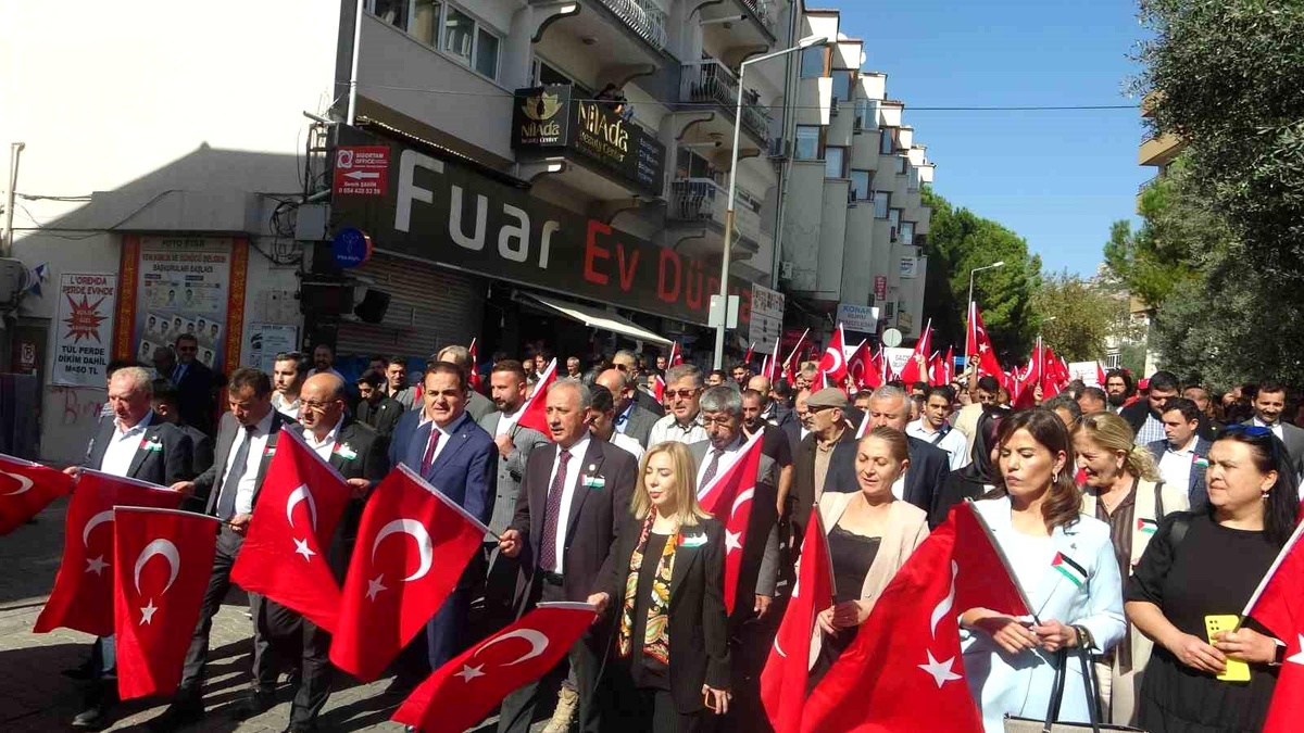 Muğla\'da Filistin\'e Destek Yürüyüşü Düzenlendi
