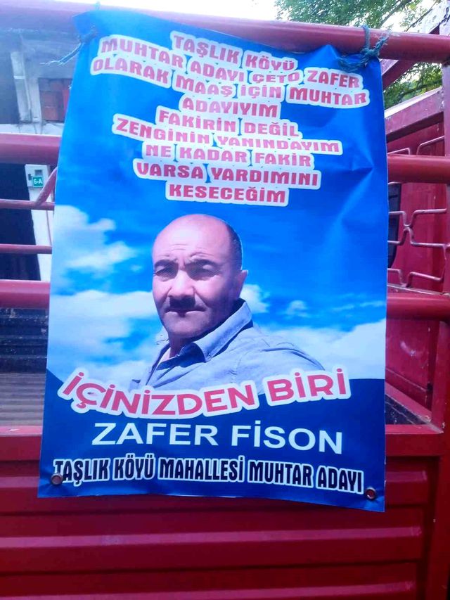 Muhtar adayından bir garip ironi! Pankartı gören hiç kimse oy vermez Muhtar adayından bir garip ironi! Pankartı gören hiç kimse oy vermez
