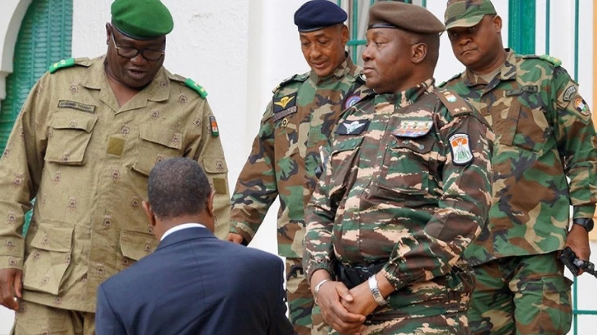 Nijer Cumhurbaşkanı Bazum\'un ev hapsindeki kaçma girişimi başarısız oldu