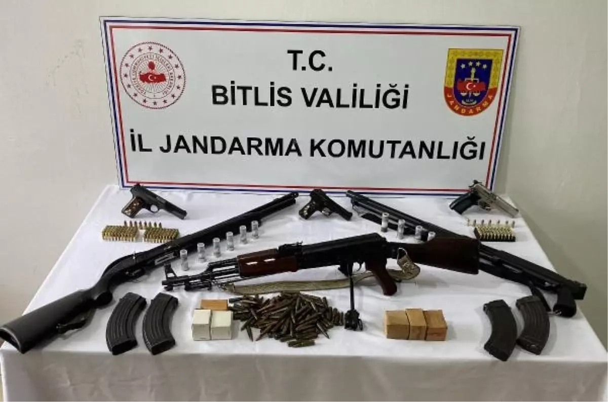 Bitlis'te Silahlı Paylaşım Yapanlara Operasyon: Silah ve Mühimmat Ele Geçirildi