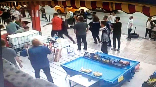 Denizli'de Boşanmak İsteyen Kadına 16 Bıçak Darbesi Denizli'de Boşanmak İsteyen Kadına 16 Bıçak Darbesi