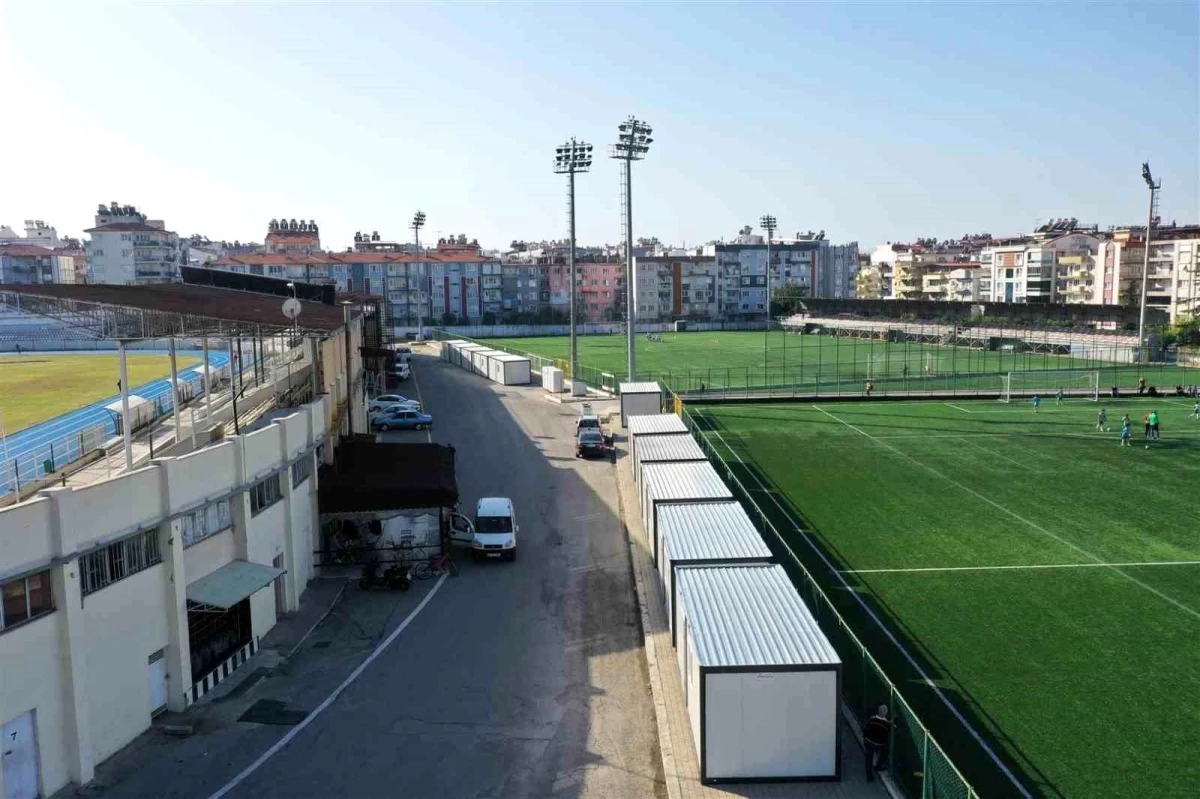 Aydın Adnan Menderes Stadyumu\'na 10 adet konteyner yerleştirildi