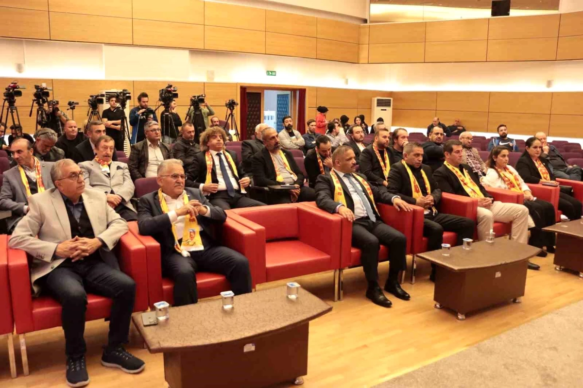 Kayserispor Başkanı Ali Çamlı: \'Kayserispor\'u taşıdığımız yerle konuşulmak istiyoruz\'