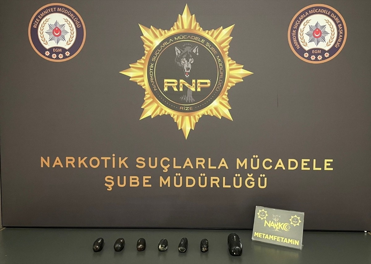 Rize\'de Bağırsak ve Cinsel Organlarına Gizlenmiş 534 Gram Sentetik Uyuşturucuyla Yakalanan 2 Kadın Tutuklandı