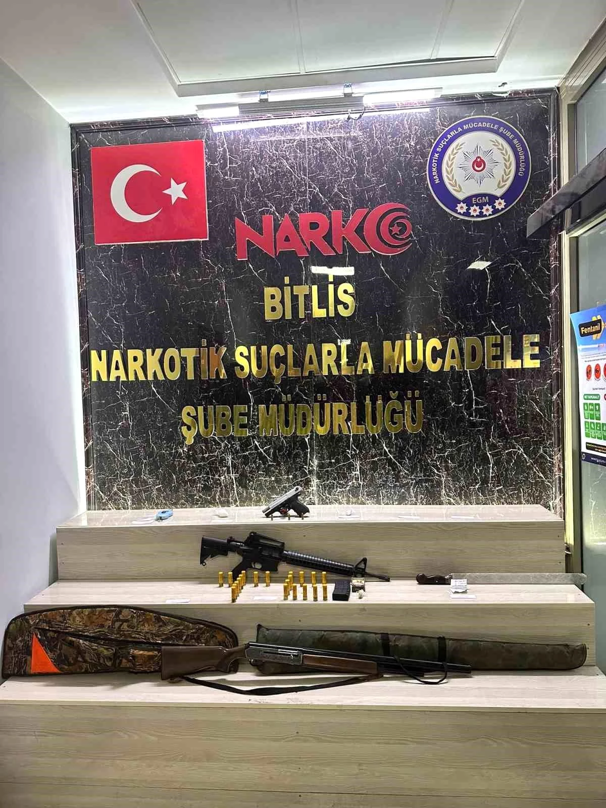Bitlis\'te Uyuşturucu Operasyonunda 13 Kişi Tutuklandı