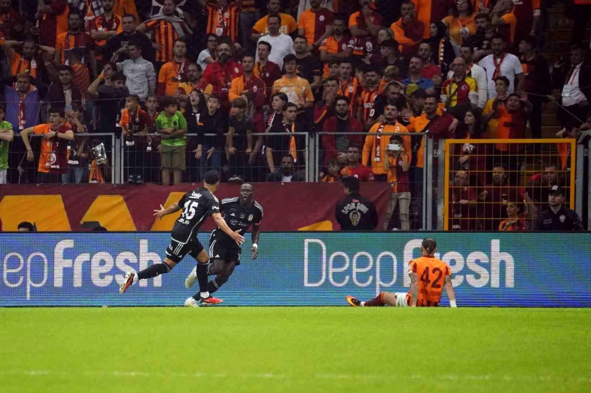 Oxlade-Chamberlain, Galatasaray\'a gol attı