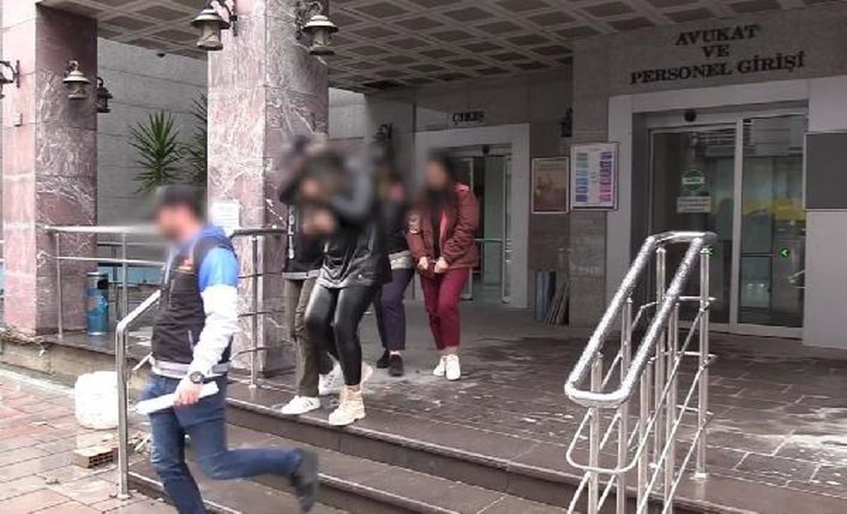 Rize'de Uyuşturucu Operasyonunda Kadının Bağırsak ve Cinsel Organında Metamfetamin Bulundu