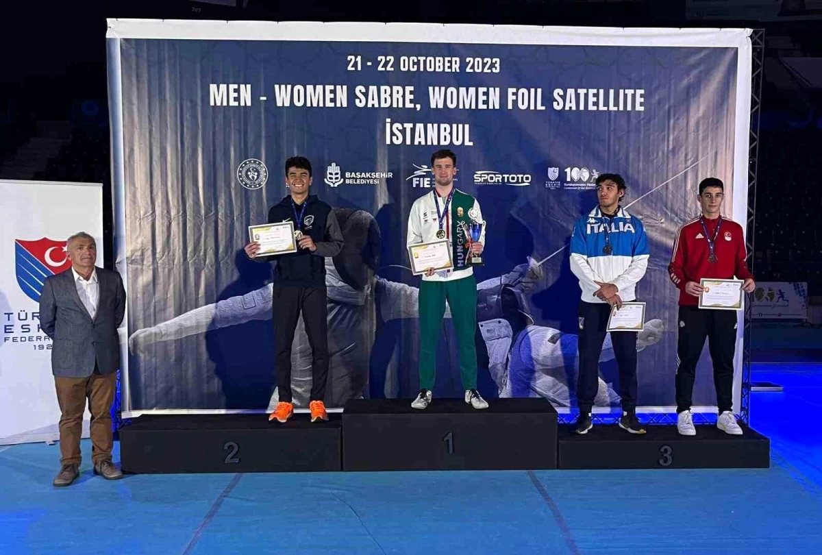 Furkan Yaman, Büyük Kadınlar/Erkekler Kılıç ve Kadınlar Flöre Satellite Turnuvası\'nda bronz madalya kazandı