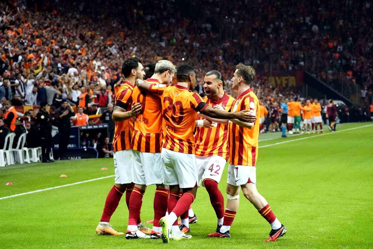 Galatasaray, Beşiktaş\'a karşı üstünlüğünü sürdürdü