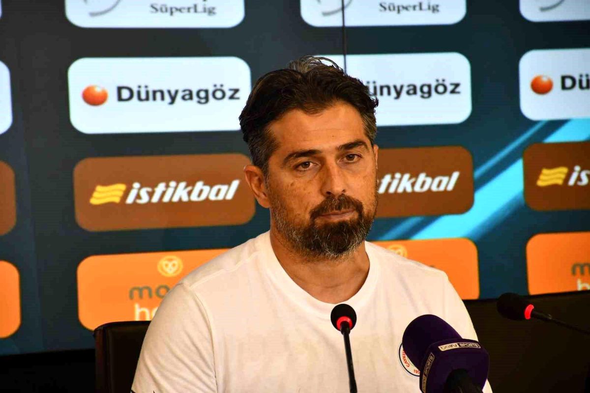 Çaykur Rizespor Teknik Direktörü İlhan Palut: Performansımız Puan Almaya Yeterli Değildi