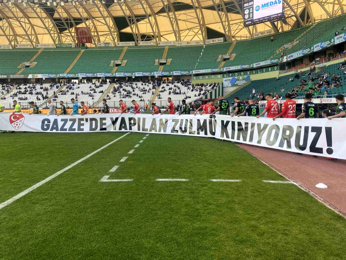 Trendyol Süper Lig Maçında İsrail Protesto Edildi