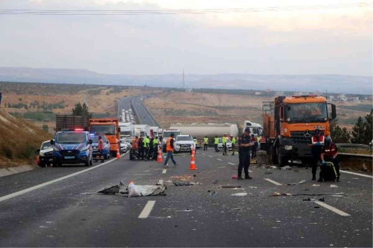 Birecik\'te kaza: 5 kişi hayatını kaybetti
