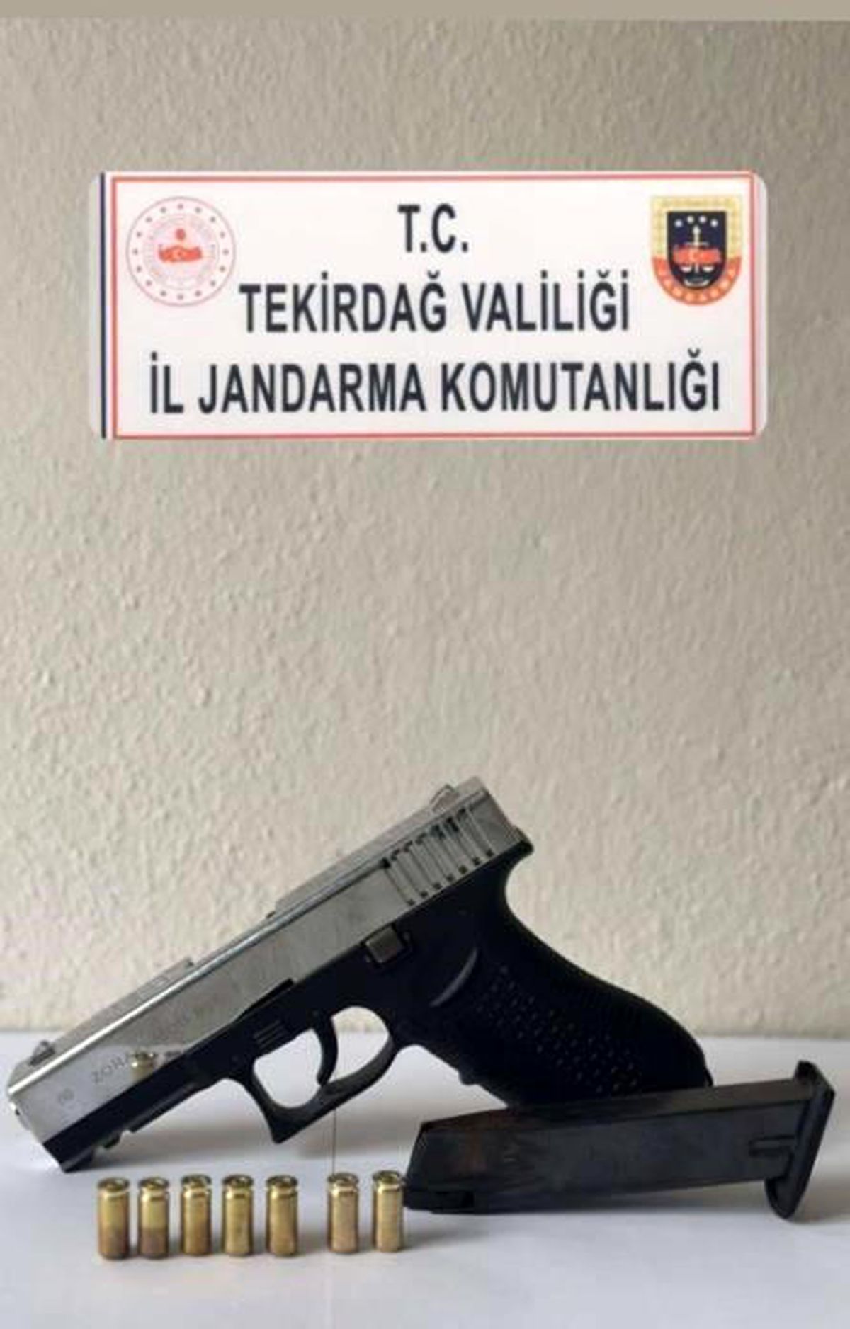 Tekirdağ\'da kurusıkıdan bozma silah ele geçirildi
