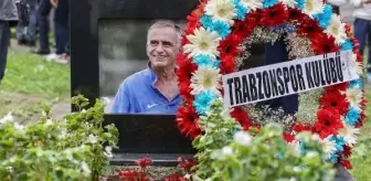 Trabzonspor'un eski futbolcusu Kadir Özcan'ın vefatının 10. yılında anma töreni düzenlendi