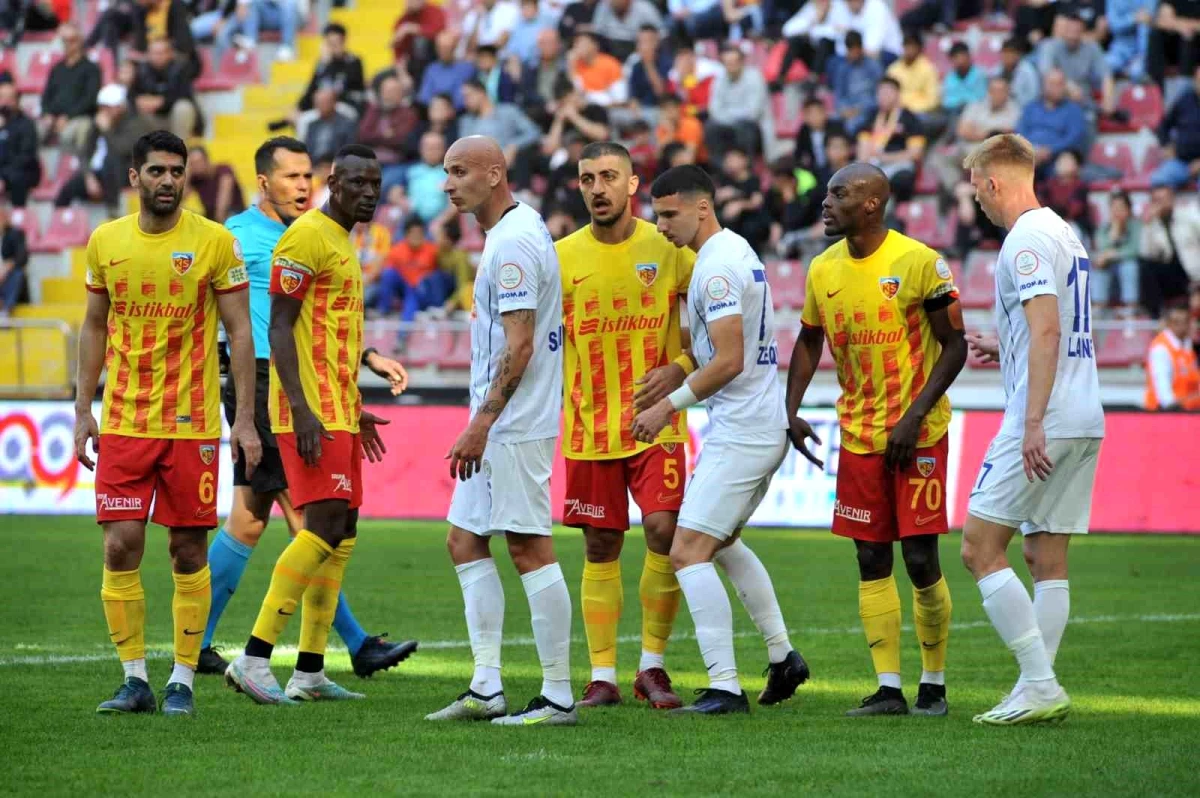 Trendyol Süper Lig\'de Kayserispor, Çaykur Rizespor\'u 3-1 mağlup etti