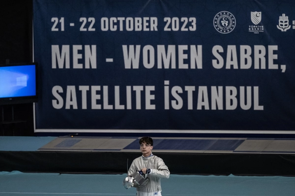 İstanbul\'da Eskrim Satellite Turnuvaları Başladı