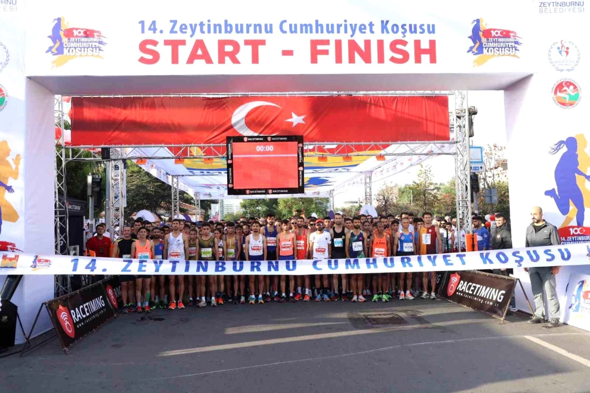 Zeytinburnu Uluslararası Cumhuriyet Koşusu Gerçekleştirildi