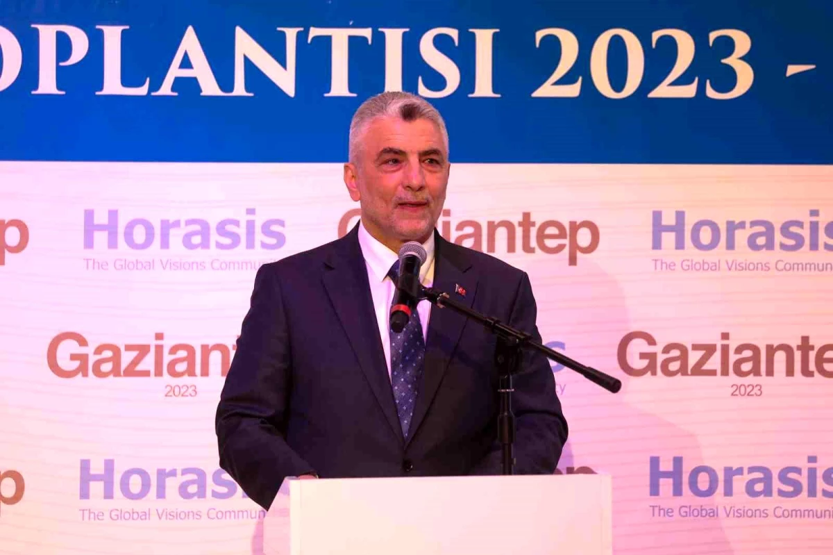 Bakan Bolat: "Türkiye\'nin 2053\'te dünyada ilk 10 ekonomi arasında yer almasını hedefliyoruz"