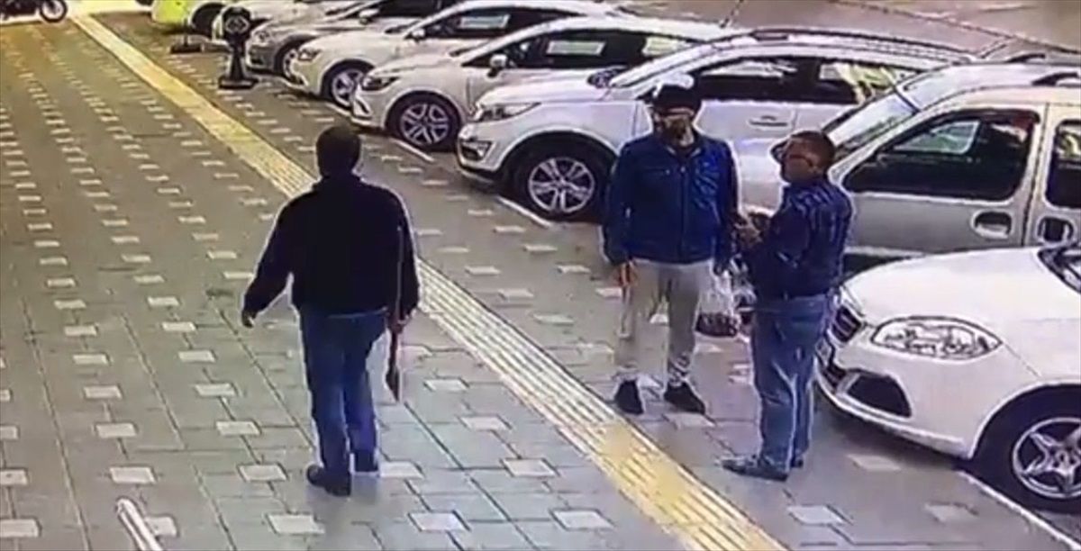 Baltayla Otomobillere Zarar Veren Kişi Yakalandı