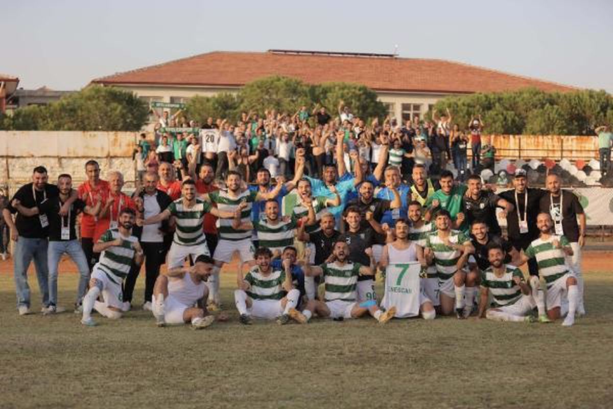 Efeler 09 SFK, Turgutluspor\'u uzatmada mağlup ederek zirve ortağı oldu