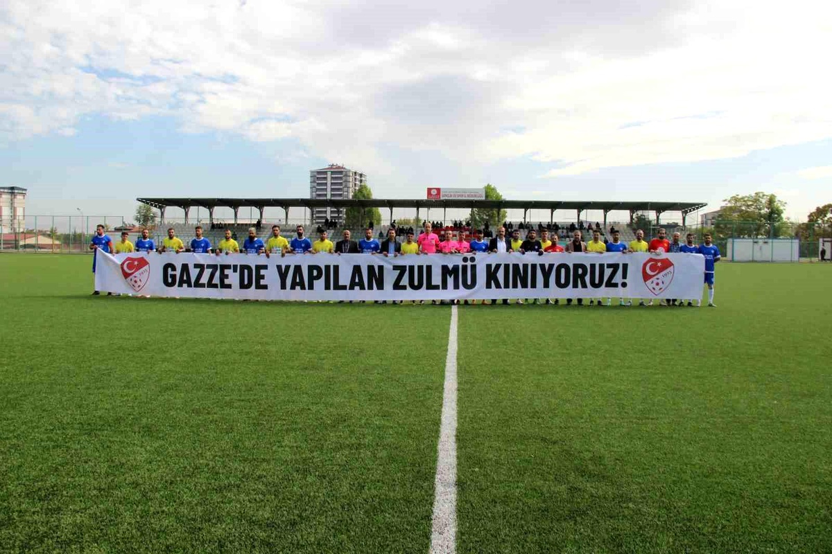 Aksaray Gençlikspor ve Ovacık Belediye Munzurspor Filistin\'e Destek Verdi