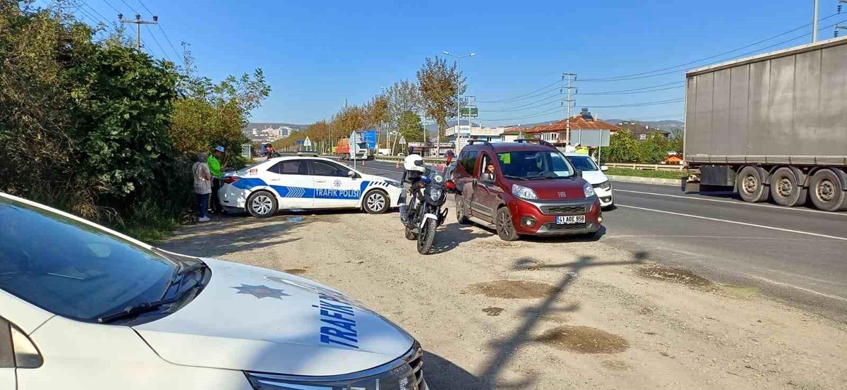 Düzce\'de trafik denetiminde 286 bin 203 TL ceza uygulandı