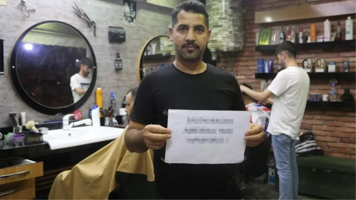 Dükkanın camına astığı yazıya bakın! Diyarbakırlı berberden bir garip İsrail tepkisi