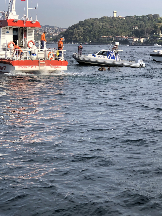 İstanbul Boğazı'nda mayın sanılan cisim şamandıra çıktı