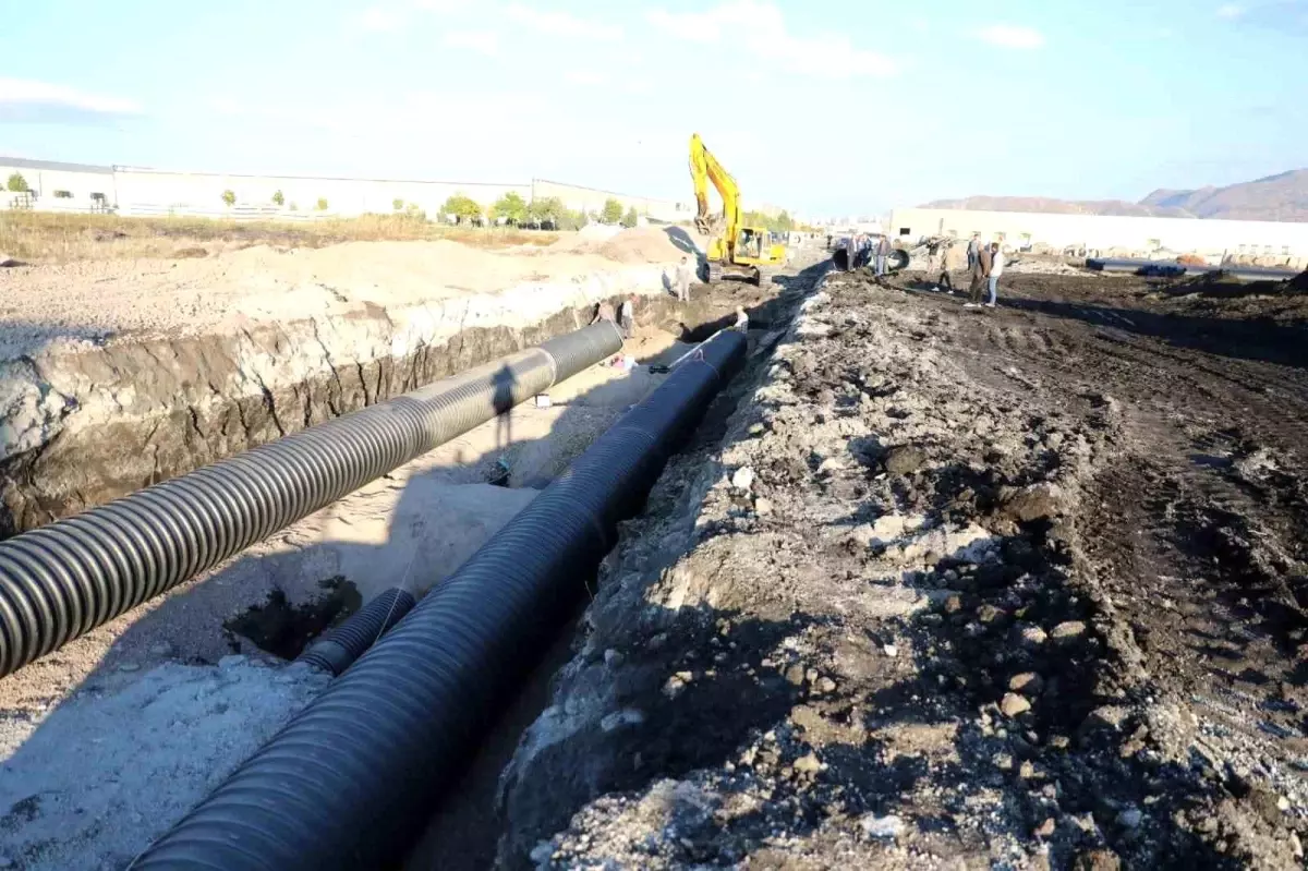 Kayseri Serbest Bölge\'de Alt Yapı Çalışmaları Devam Ediyor