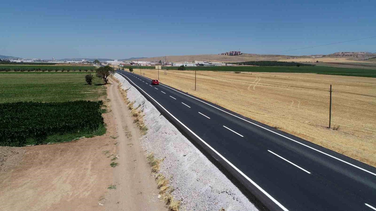 Manisa Büyükşehir Belediyesi, 1000 kilometre yol çalışmasına ulaştı