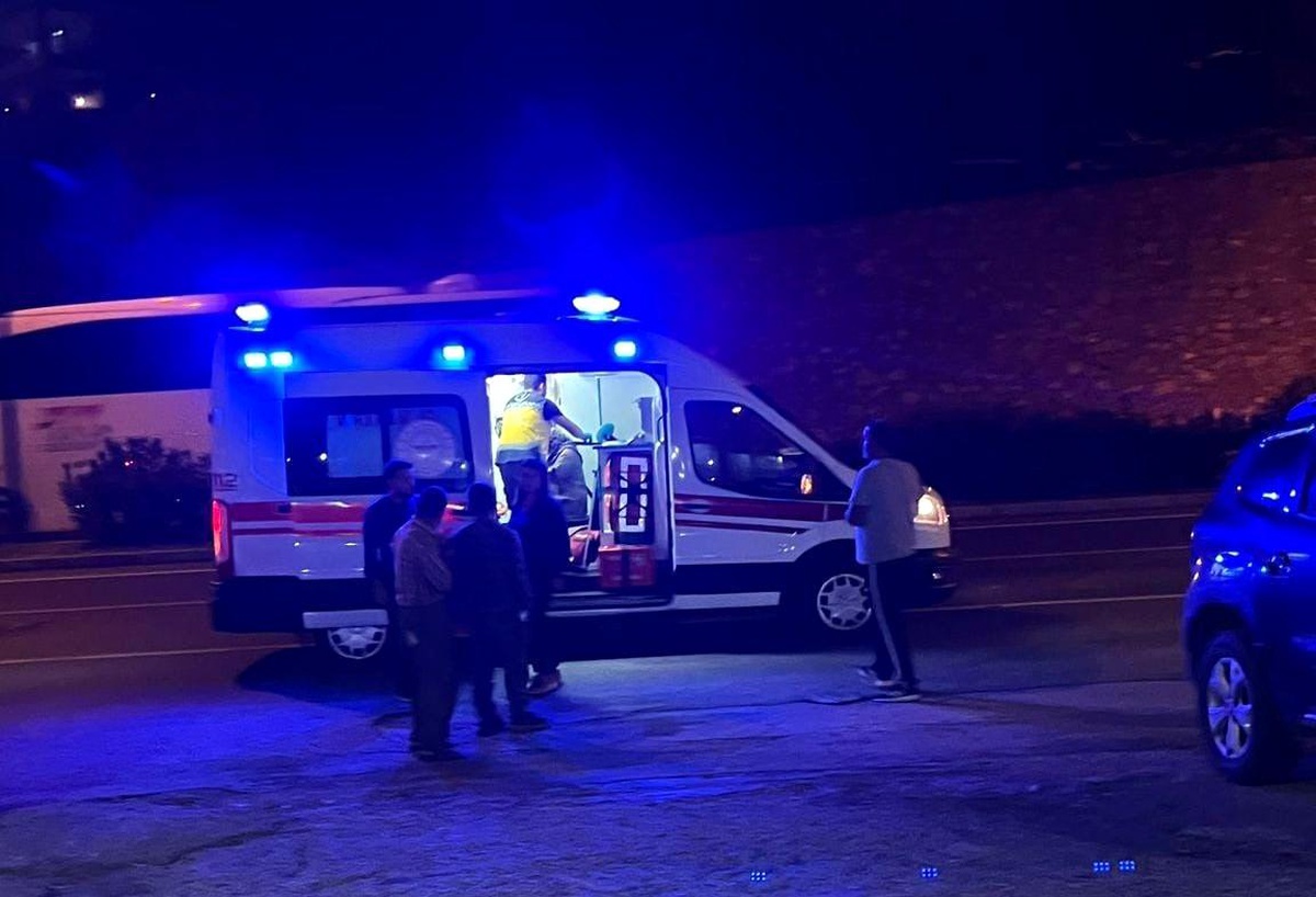 Antalya\'da otomobilin çarptığı yaşlı adam yaralandı