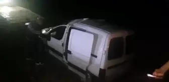 Körfez'de şarampole devrilen araç sürücüsü kazayı gülerek anlattı