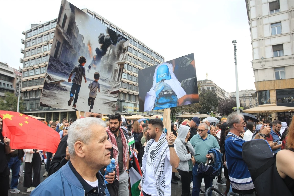 Karadağ\'da Filistin\'e Destek Gösterisi