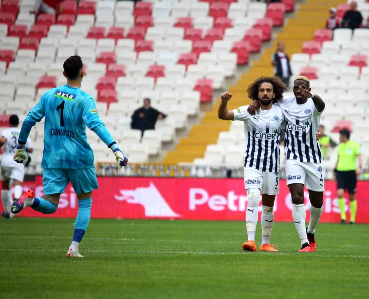 Trendyol Süper Lig\'de E.Y. Sivaspor, Kasımpaşa\'ya 1-0 mağlup oldu