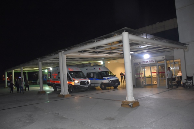 Adana'da Kuzen Tartışması Kanlı Bitti: Bir Ölü, Bir Yaralı Adana'da Kuzen Tartışması Kanlı Bitti: Bir Ölü, Bir Yaralı