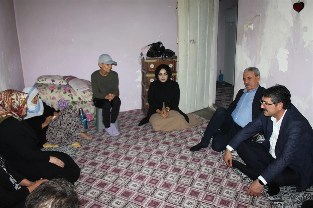 AK Parti Milletvekili Ferhat Nasıroğlu, Batman\'da aileleri ziyaret etti