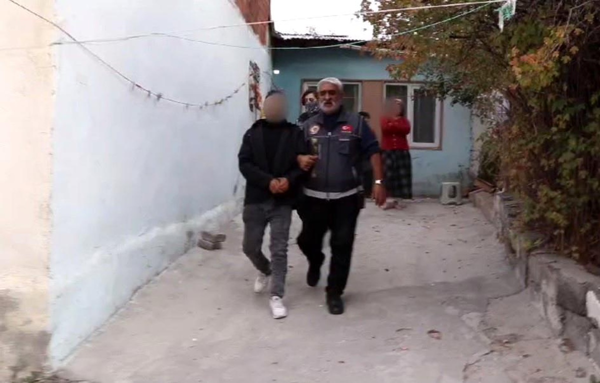 Erzurum\'da Aranan 16 Şahıs Yakalandı