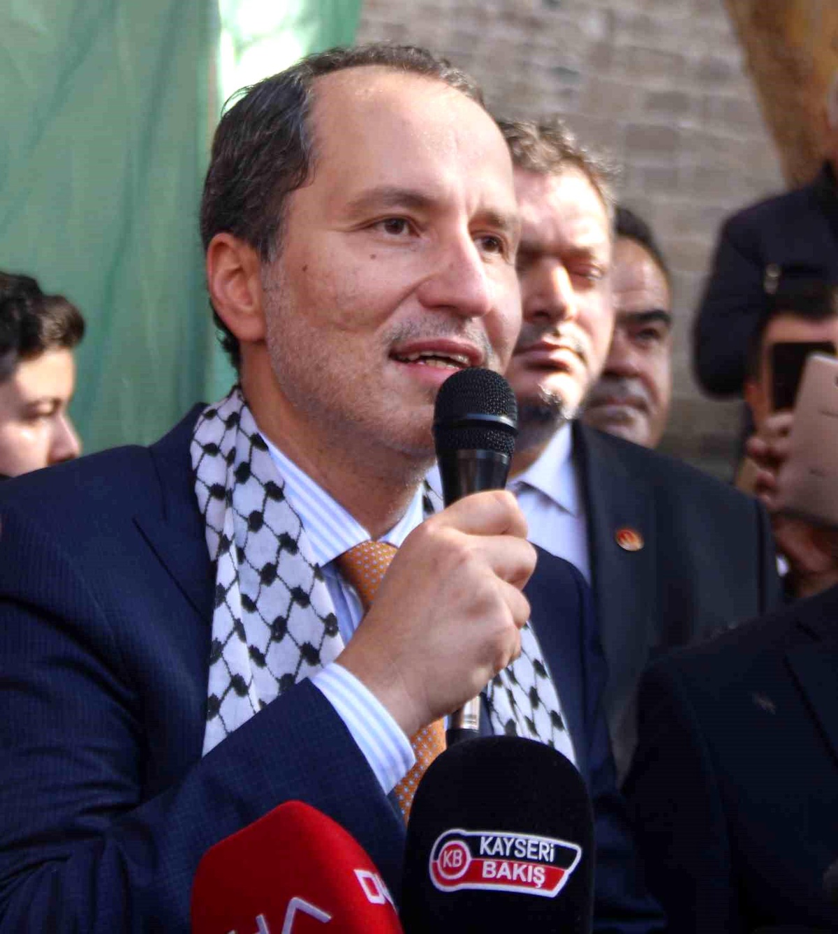 Yeniden Refah Partisi Türkiye\'nin En Hızlı Büyüyen Partisi
