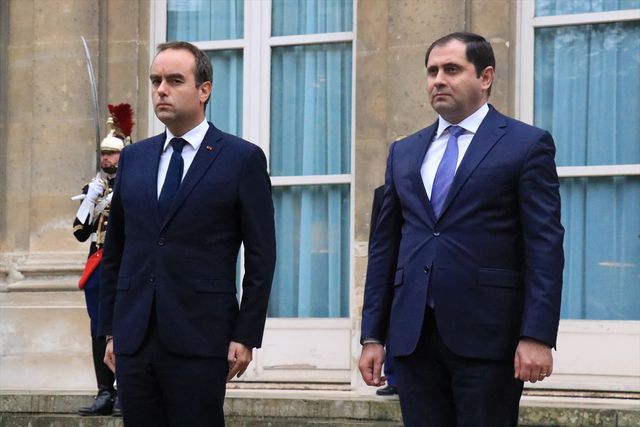 Fransa, Ermenistan ile hava savunma sistemi satışı konusunda anlaşmaya vardı Fransa, Ermenistan ile hava savunma sistemi satışı konusunda anlaşmaya vardı