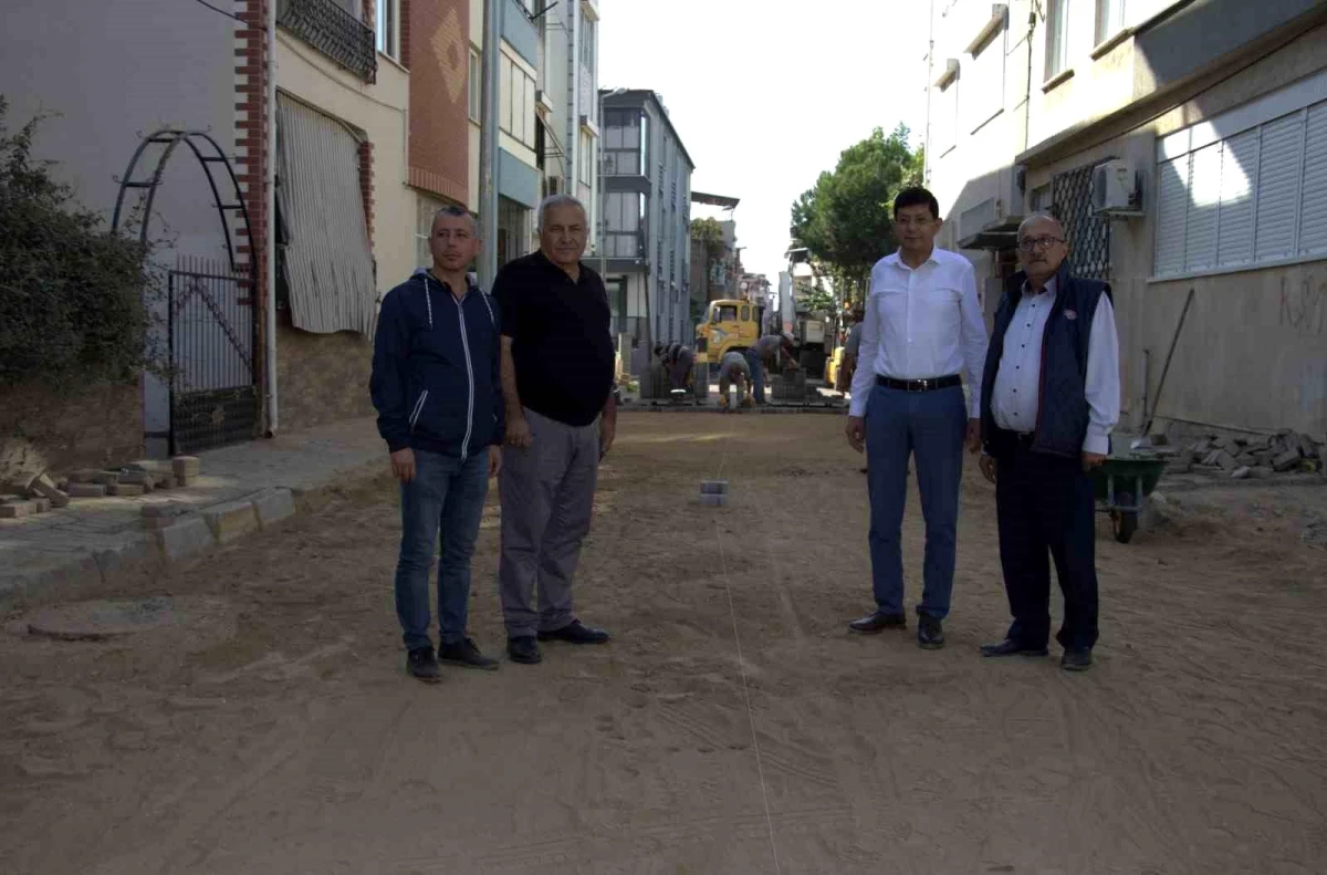 Nazilli Belediye Başkanı Aydoğdu Mahallesi\'ndeki Yol Çalışmalarını İnceledi