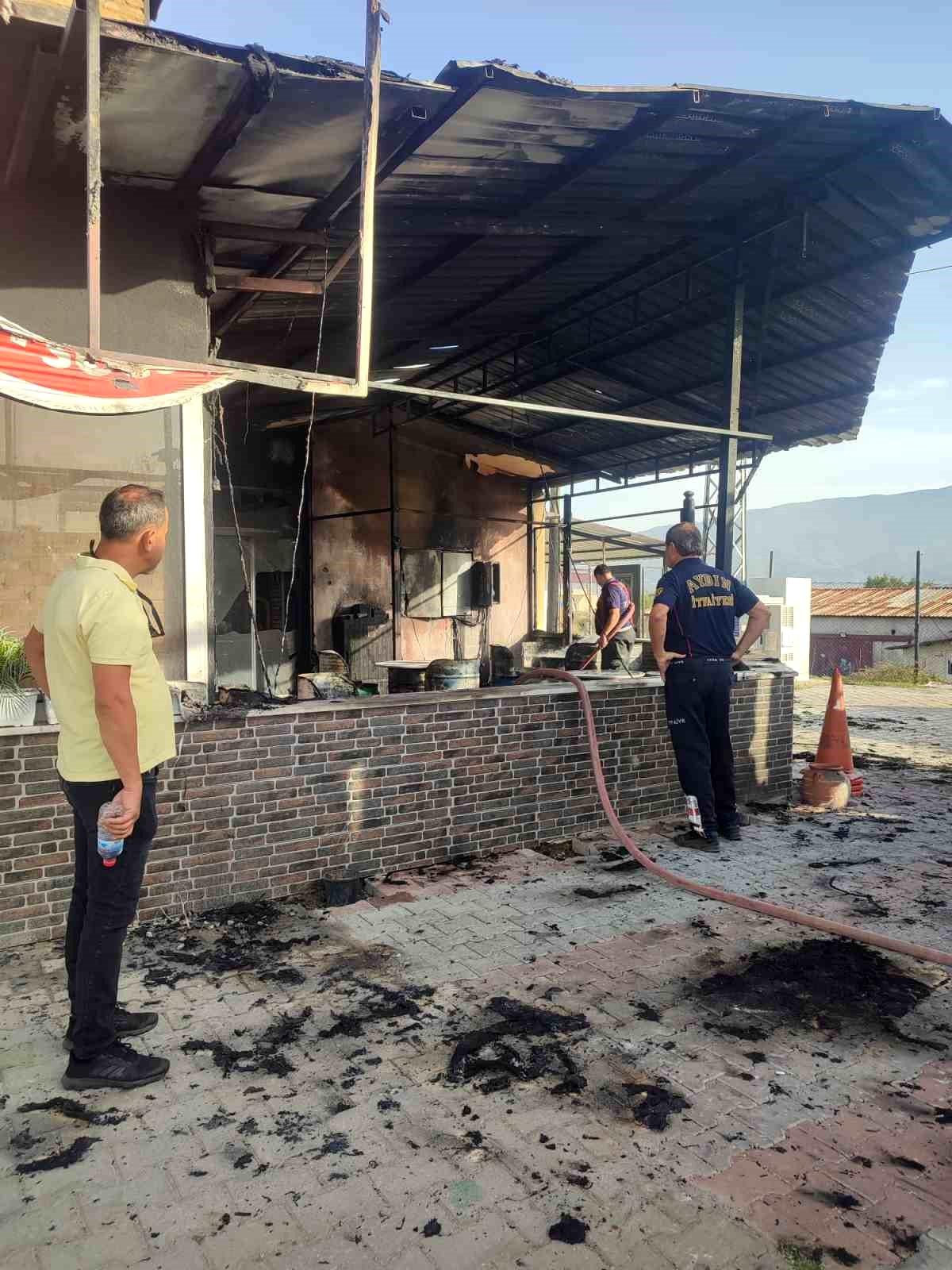 Aydın\'da Gıda İşletmesinde Yangın ve Patlama