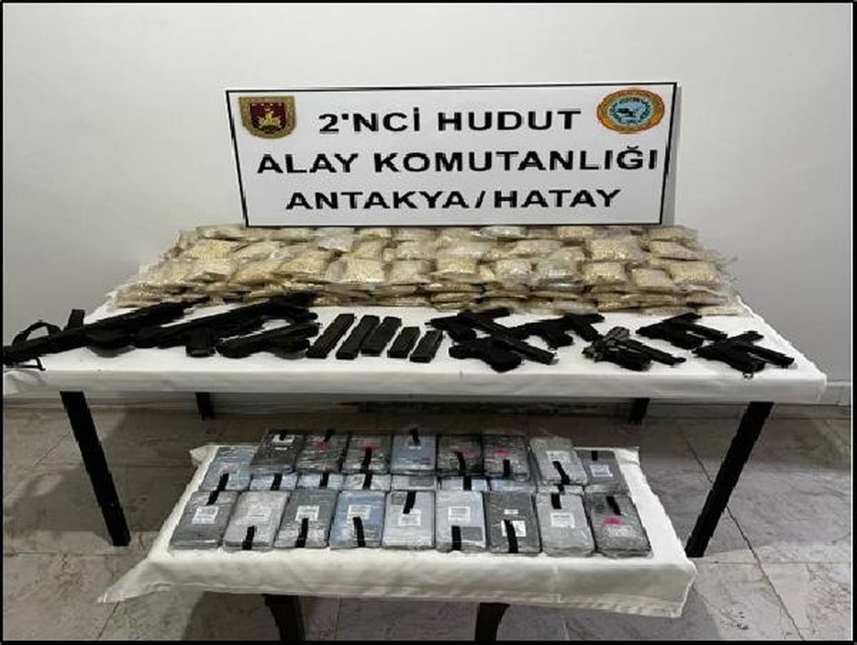 Hatay hudut hattında silah ve uyuşturucu ele geçirildi