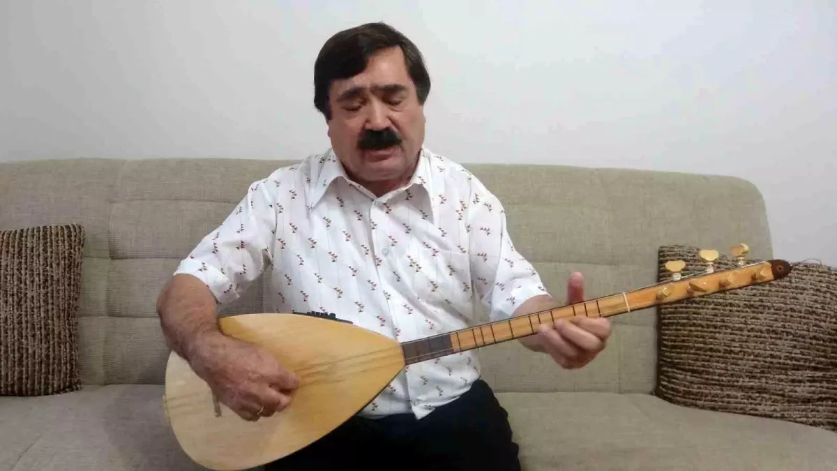 Muğla\'da Halk Ozanı İsrail\'in Saldırılarını Kınayan Türkü Besteledi